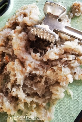 相似度极高的荔枝虾球的做法步骤：6