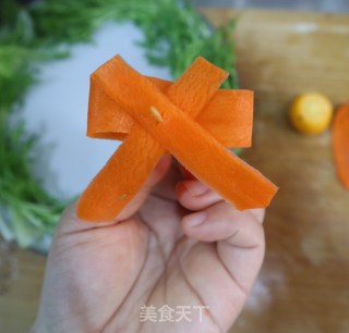 圣诞创意蔬菜花环沙拉????低脂低卡健康????的做法步骤：6