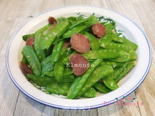 腊肠炒荷兰豆的做法步骤：8