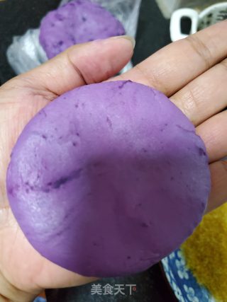 黑芝麻馅紫薯糯米饼的做法步骤：6
