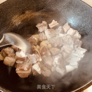 羊肉炖萝卜的做法步骤：6