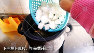 萝卜花生黑鱼汤的做法步骤：4
