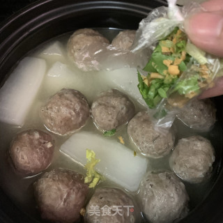 白萝卜滚牛丸汤的做法步骤：9