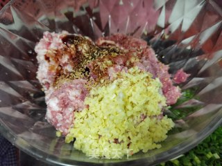 白菜猪肉馅饺子的做法步骤：6
