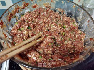 白菜猪肉馅饺子的做法步骤：8