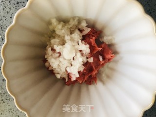 宝宝辅食，香煎肉饼的做法步骤：4