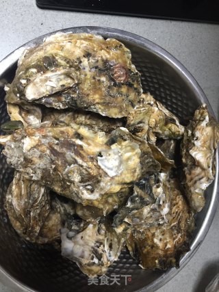 清蒸海蛎子的做法步骤：1