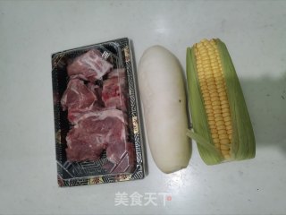 萝卜炖骨头汤的做法步骤：1