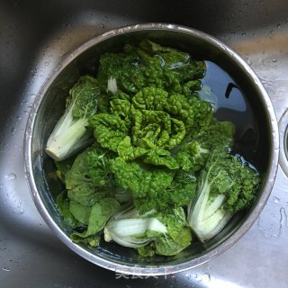 清炒黄心白菜的做法步骤：1