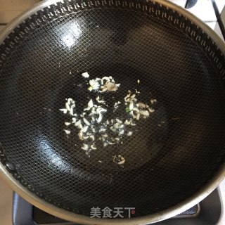 清炒黄心白菜的做法步骤：2