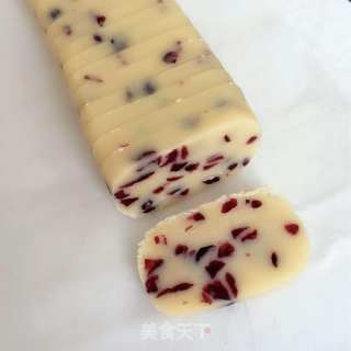 干干脆脆小饼干——蔓越莓饼干的做法步骤：3