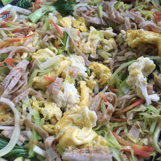 韭黄鸡蛋炒荞麦饼的做法步骤：11