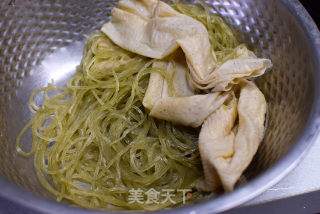 番茄酸汤锅的做法步骤：3