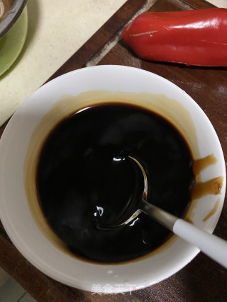 香菇鸡腿焖饭的做法步骤：4