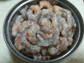 番茄味鸡蛋炒虾仁的做法步骤：1