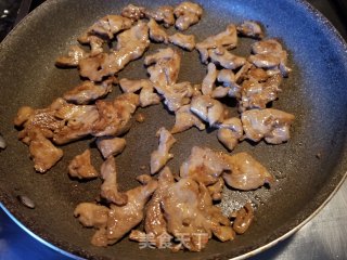 荷兰豆炒河粉的做法步骤：6