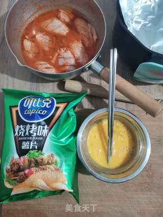 薯片烤鸡翅的做法步骤：1