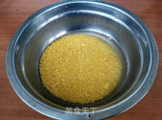 血燕麦绿豆粥的做法步骤：3