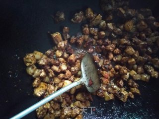 土豆红烧肉的做法步骤：6