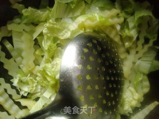 土豆炒白菜的做法步骤：4