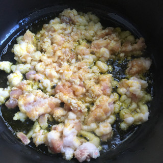 豆瓣酱炖肉丁的做法步骤：5