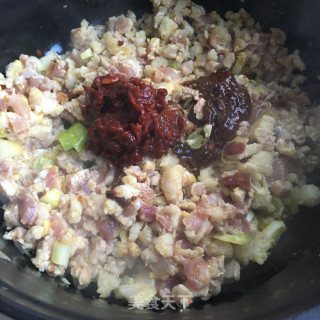 豆瓣酱炖肉丁的做法步骤：7