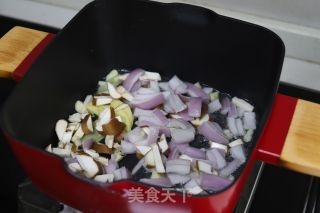 黑椒肥牛炖土豆的做法步骤：5