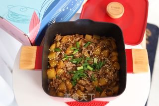 黑椒肥牛炖土豆的做法步骤：10