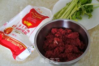 牛肉馅锅烙的做法步骤：1