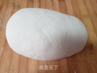 槐花鸭蛋包子的做法步骤：8