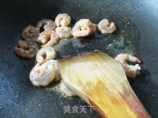 虾仁莴笋炒铁棍山药的做法步骤：5