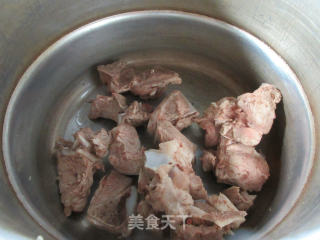 肉骨奉化芋头汤的做法步骤：4