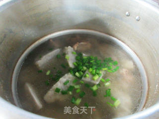 肉骨奉化芋头汤的做法步骤：12