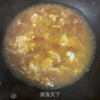 番茄鸡蛋火腿面的做法步骤：8