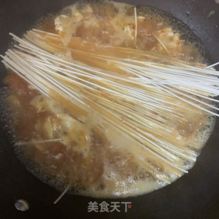 番茄鸡蛋火腿面的做法步骤：10
