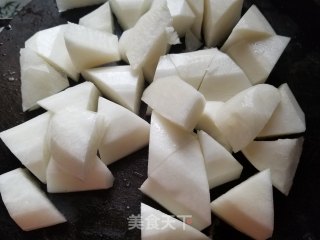 萝卜牛蒡汤的做法步骤：3