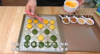 双色杏仁酥，食材简单，制作方便，香酥入口，酥脆到掉渣。的做法步骤：13