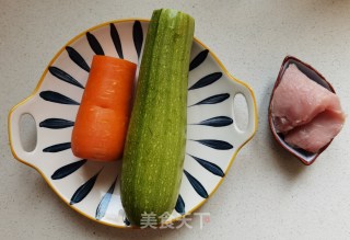肉末西葫芦的做法步骤：1
