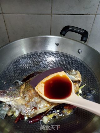 炖鲳鱼的做法步骤：7