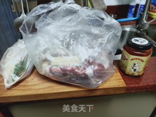 牛肉萝卜煲的做法步骤：1