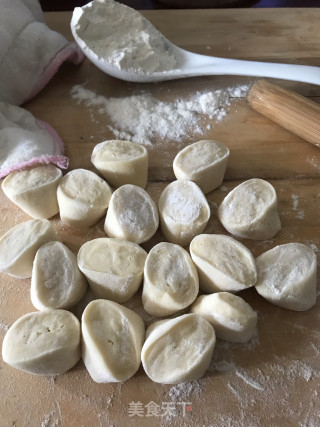 芹菜猪肉水饺的做法步骤：4