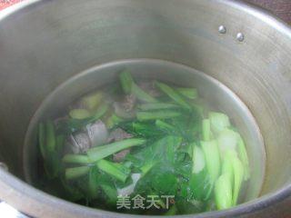 菜芯土豆铁棍山药肉骨汤的做法步骤：8
