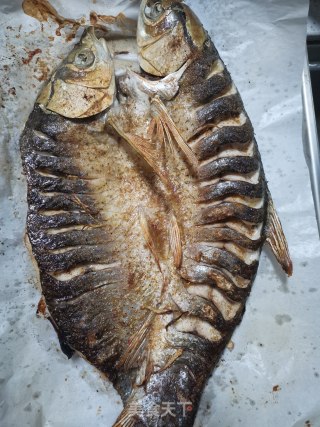 家庭版简单香辣烤鱼的做法步骤：8