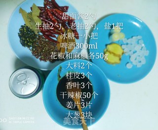 麻辣鸭货的做法步骤：1