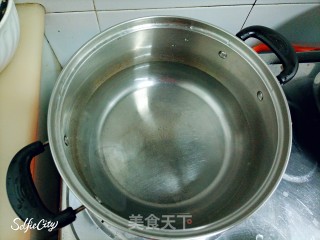 冬瓜沙白汤的做法步骤：1