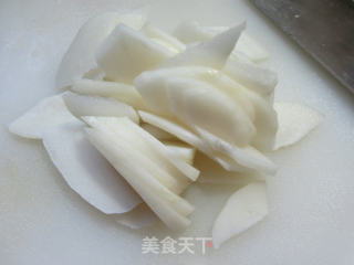培根莴笋炒白佛手瓜的做法步骤：4