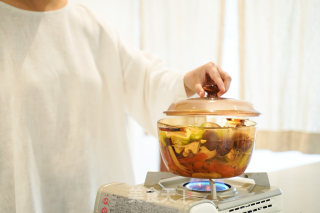 节气食养|冬至   什锦蔬菜高汤的做法步骤：3