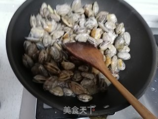 炒花甲的做法步骤：4