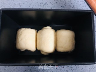 又香又软的绵绵吐司的做法步骤：15