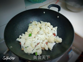 菜花炒腊肠的做法步骤：7